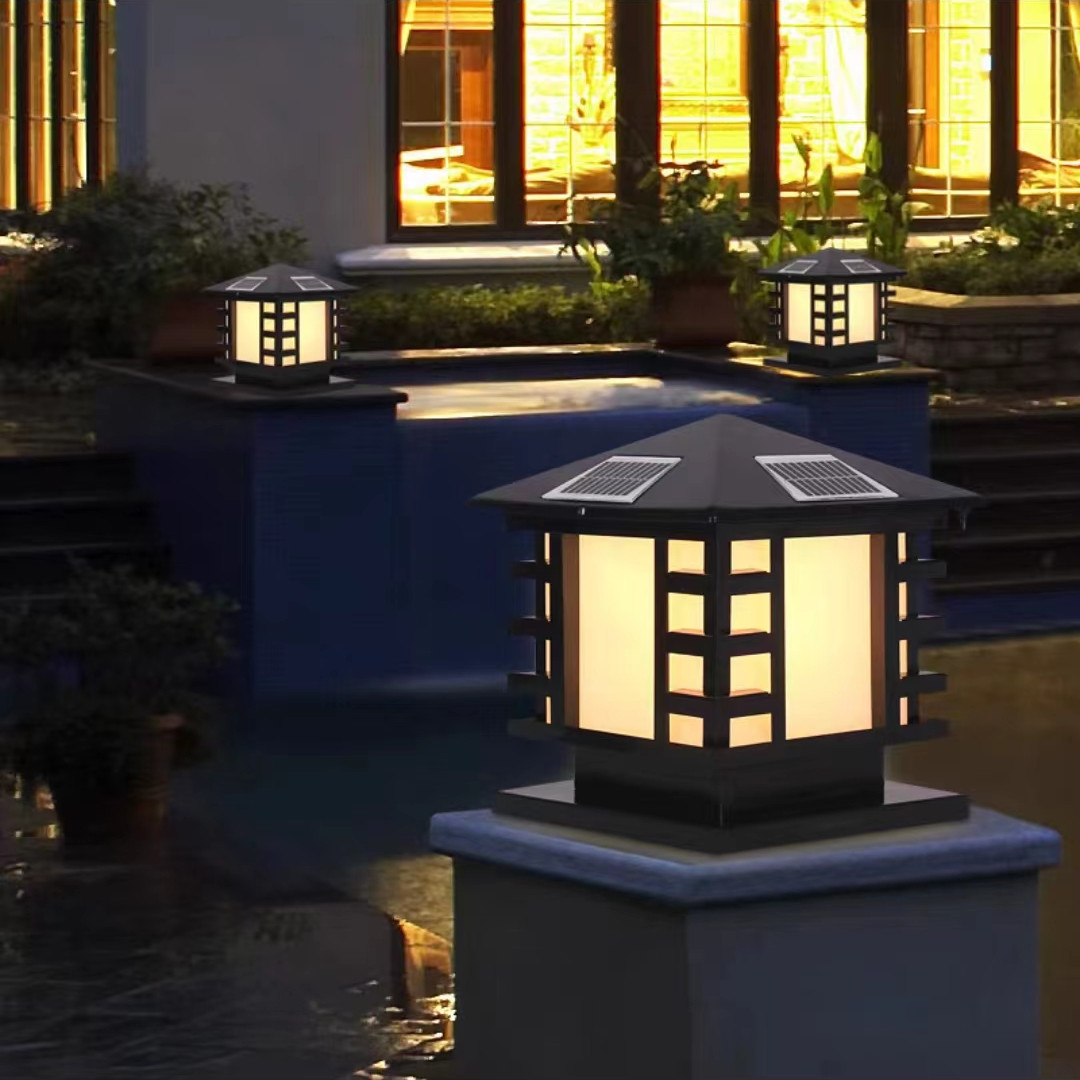 European retro solar outdoor lamp